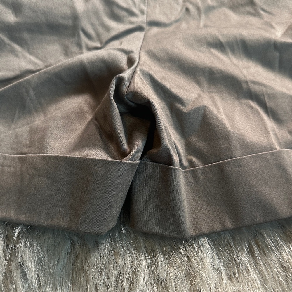 Express Women's Tan Shorts - Picture 7 of 10
